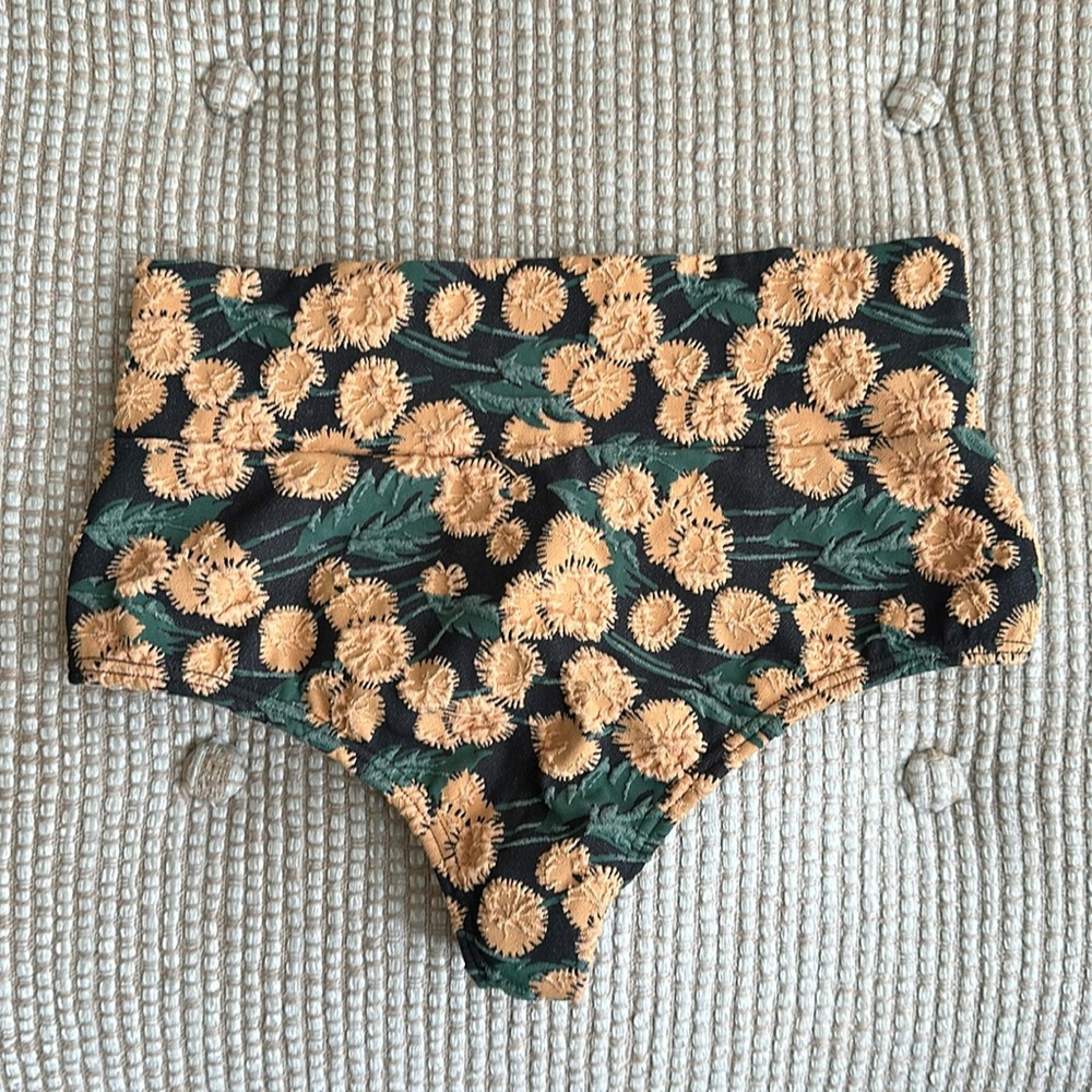 Montce High Waist Cheeky Bottoms Size S